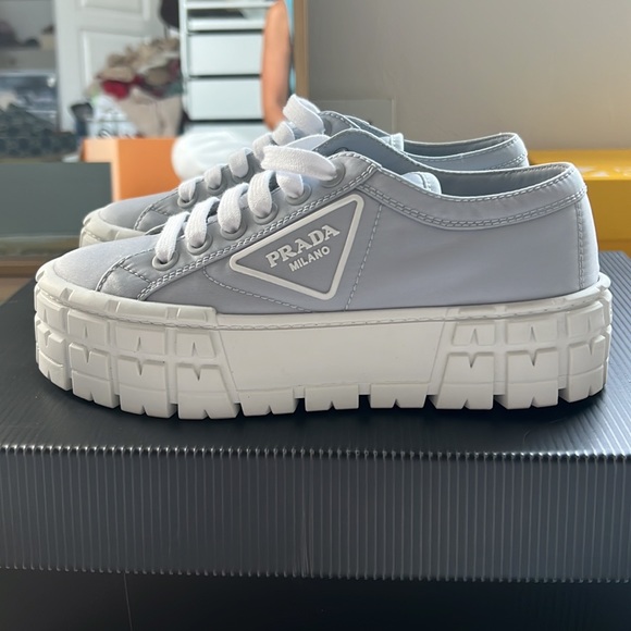 Prada Double Wheel nylon gabardine platform sneakers cornflower blue - Picture 3 of 7